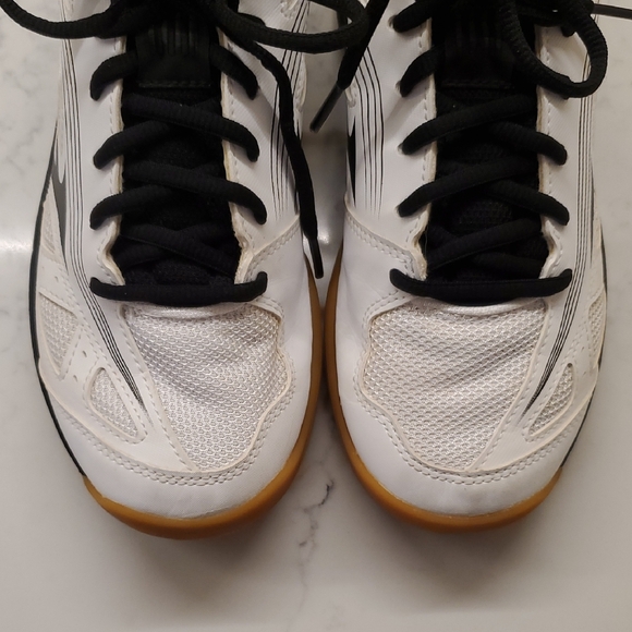 Mizuno Women's Volleyball Shoes - Picture 6 of 7